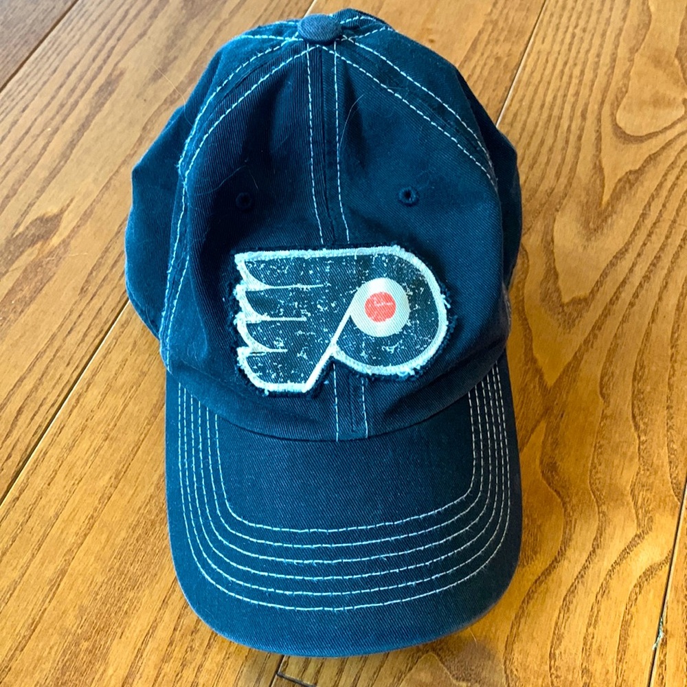 Flyers hat